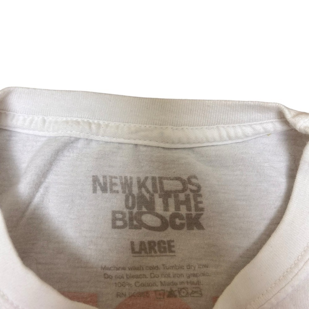 NKOTB Mixtape Tour 2019 White T Shirt Large New kids Tiffany Debbie Gibson - Picture 4 of 8